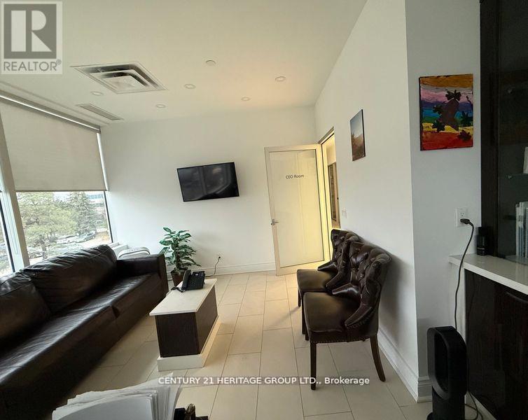 208 - 2875 14th Avenue, Markham, Ontario  L3R 0H9 - Photo 16 - N13663814