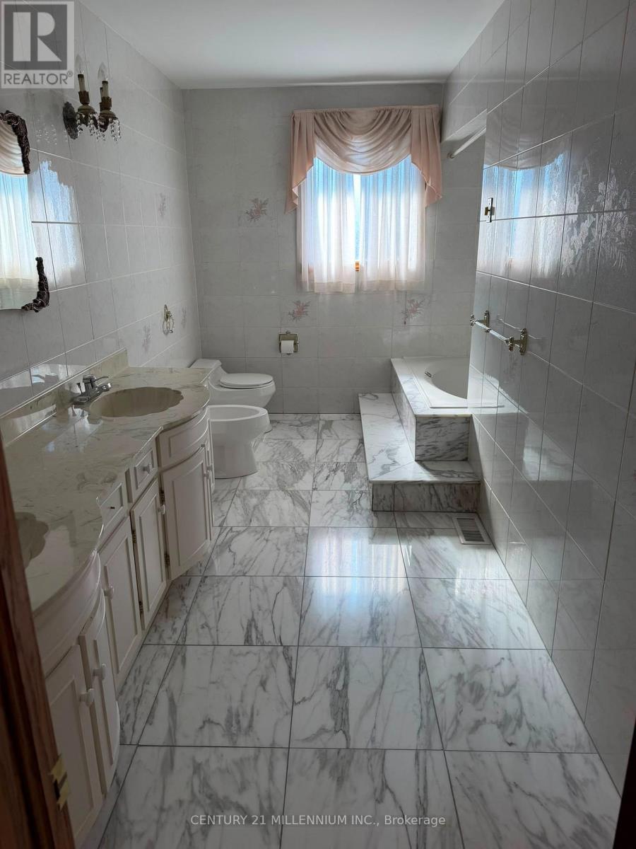 44 Wigwoss Drive, Vaughan, Ontario L4L 2P8 - Photo 20 - N13663816