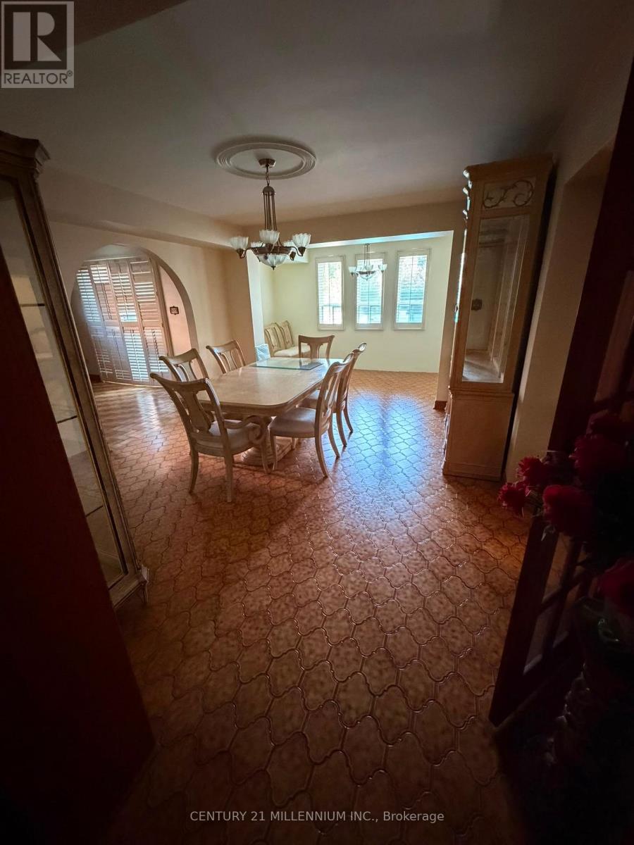 44 Wigwoss Drive, Vaughan, Ontario L4L 2P8 - Photo 7 - N13663816