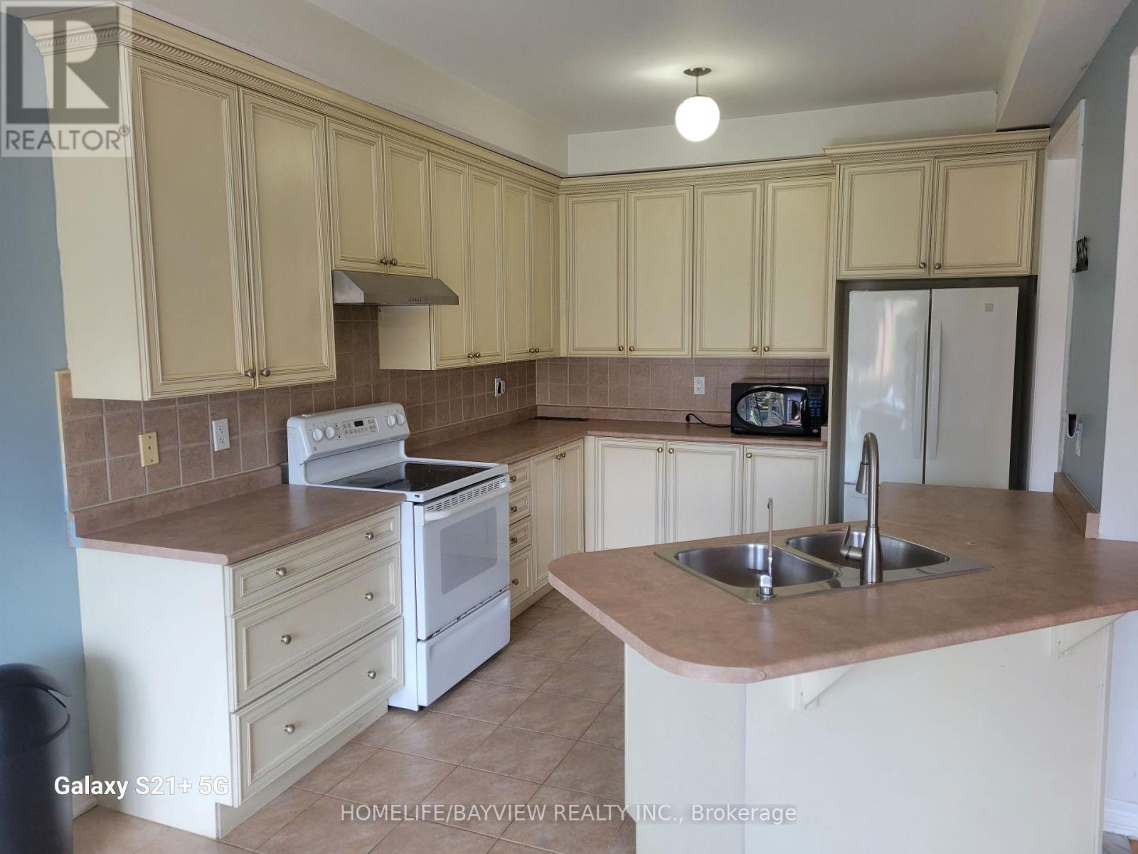 18 Asner(Main And Second Floor) Avenue, Vaughan, Ontario  L6A 0W6 - Photo 2 - N13663862