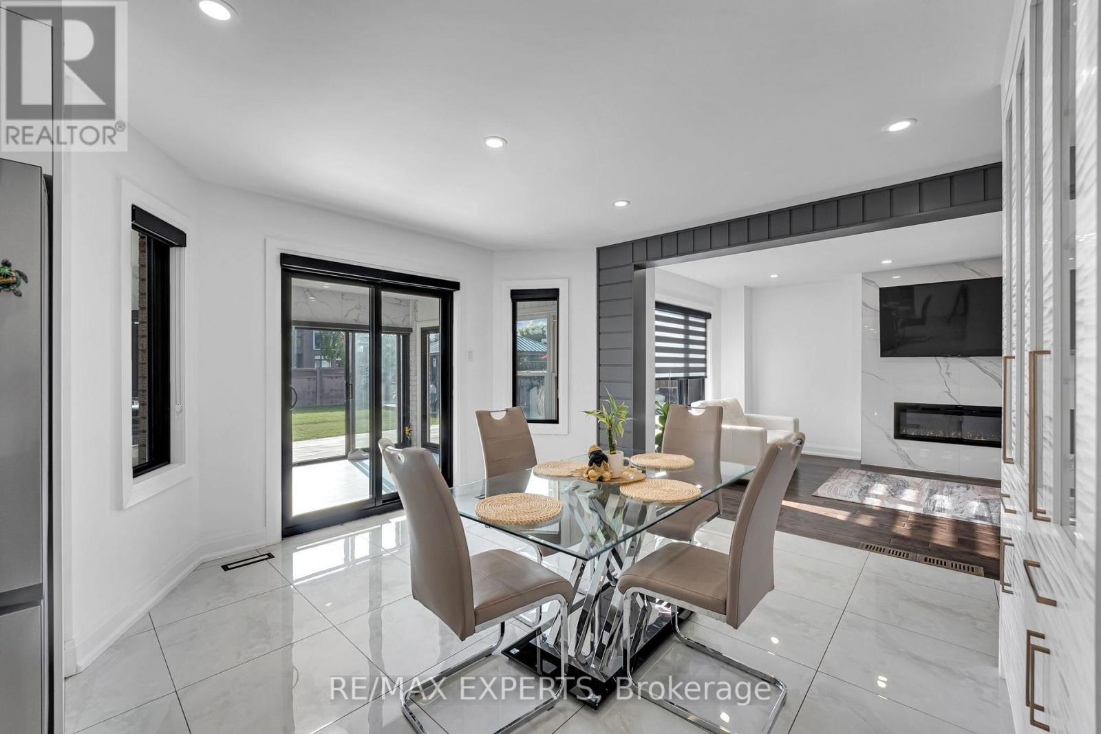 212 Bordeaux Drive, Vaughan, Ontario  L4L 8B6 - Photo 17 - N13664004