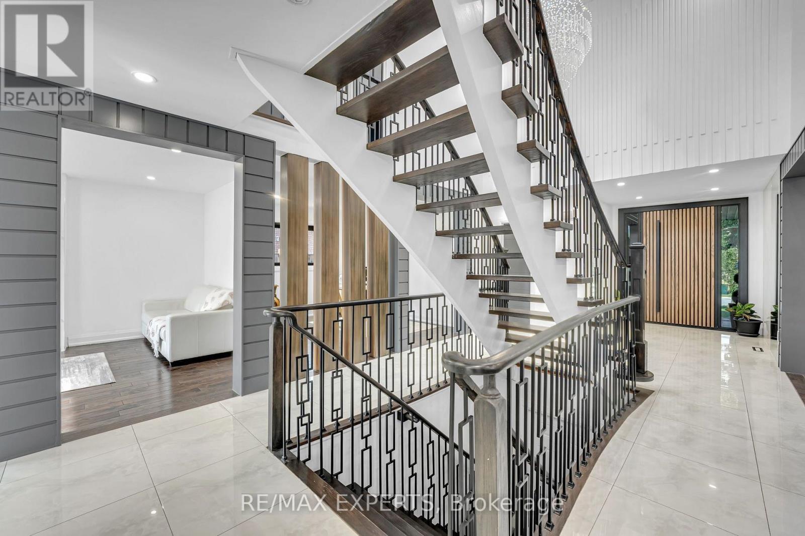 212 Bordeaux Drive, Vaughan, Ontario  L4L 8B6 - Photo 21 - N13664004