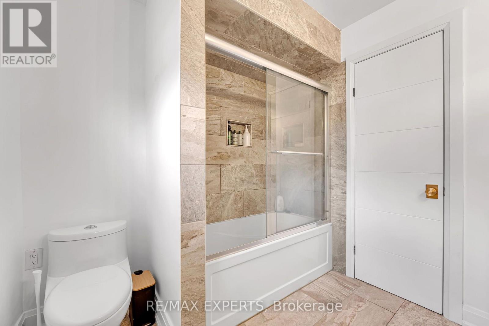 212 Bordeaux Drive, Vaughan, Ontario  L4L 8B6 - Photo 32 - N13664004