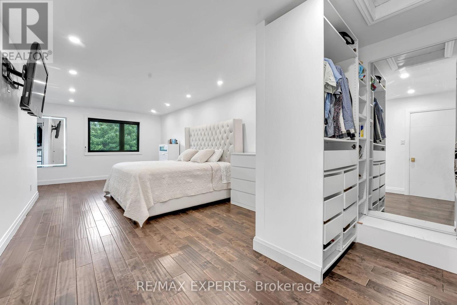 212 Bordeaux Drive, Vaughan, Ontario  L4L 8B6 - Photo 33 - N13664004