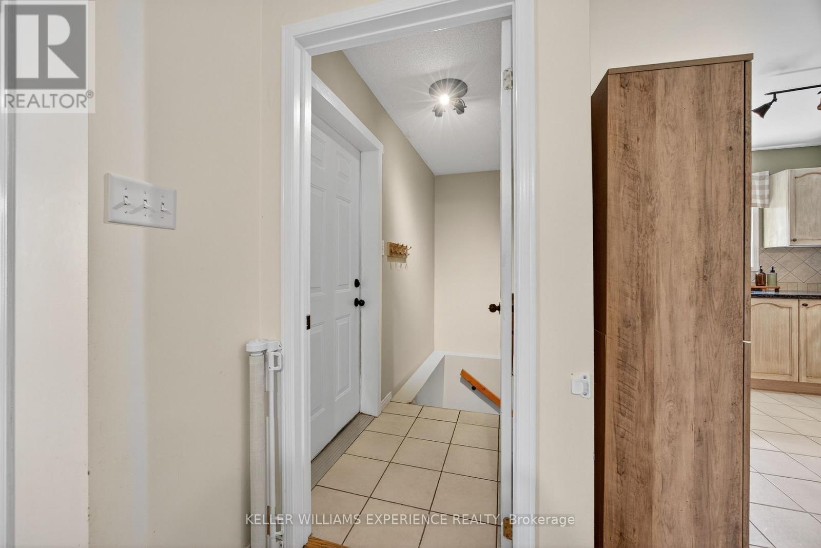 16 Larkin Drive, Barrie, Ontario  L4M 7A9 - Photo 16 - S13663954
