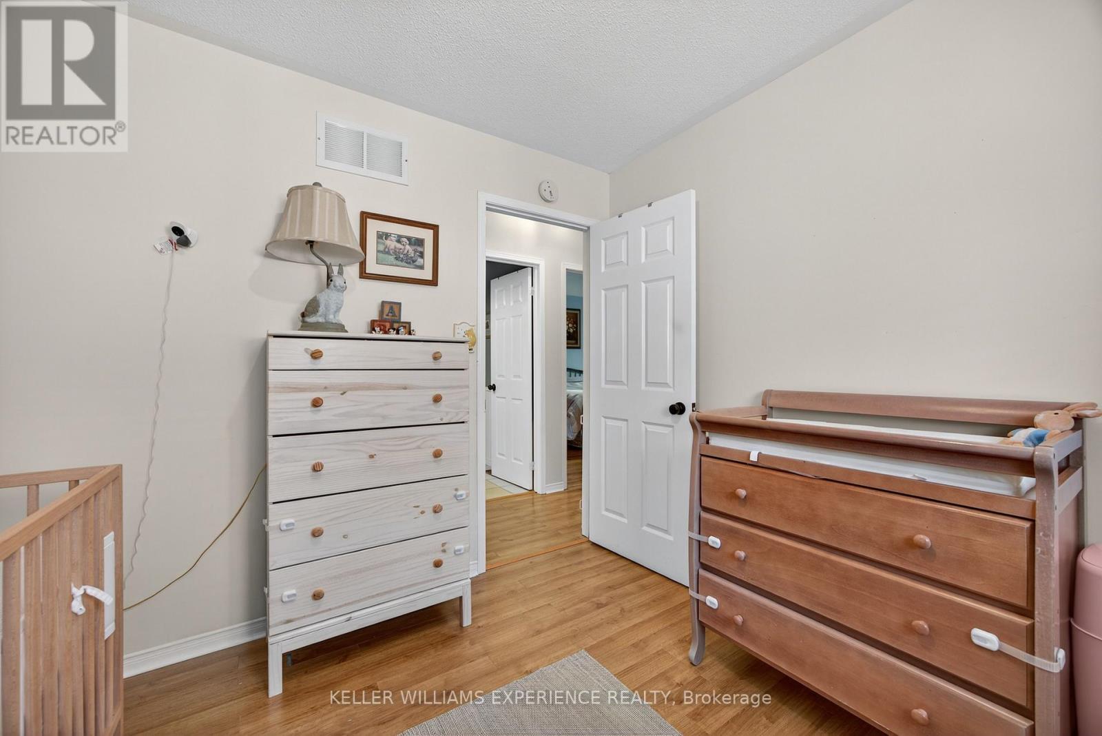16 Larkin Drive, Barrie, Ontario  L4M 7A9 - Photo 23 - S13663954