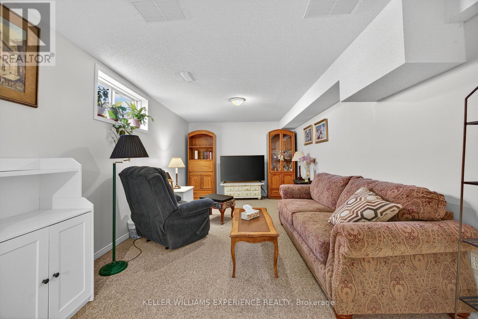 16 Larkin Drive, Barrie, Ontario  L4M 7A9 - Photo 32 - S13663954