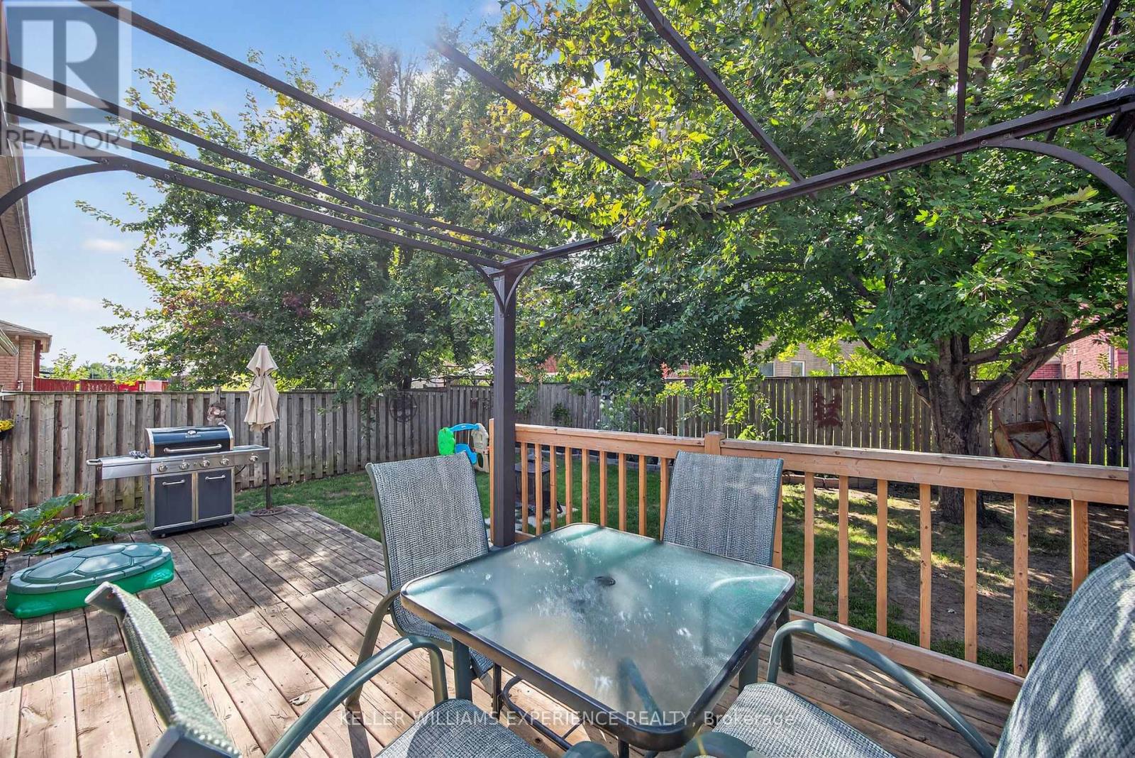 16 Larkin Drive, Barrie, Ontario  L4M 7A9 - Photo 42 - S13663954