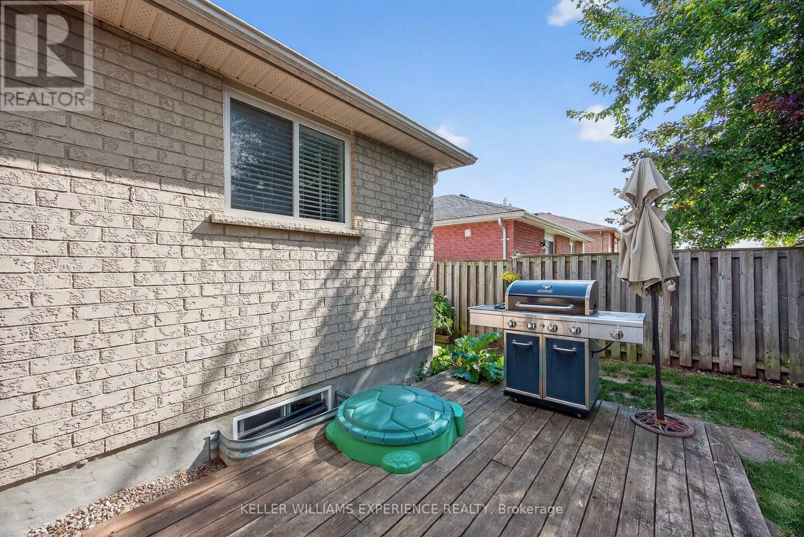 16 Larkin Drive, Barrie, Ontario  L4M 7A9 - Photo 43 - S13663954