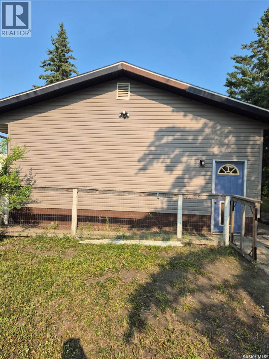 215 Central Street W, Warman, Saskatchewan  S0K 4S0 - Photo 4 - SK044806