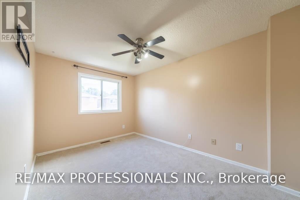 4207 Beacon Lane, Mississauga (Creditview), Ontario  L5C 3V8 - Photo 16 - W13663822