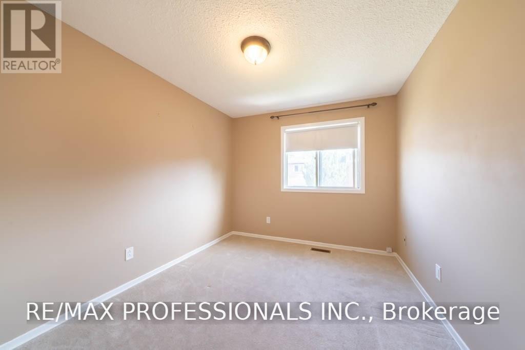 4207 Beacon Lane, Mississauga (Creditview), Ontario  L5C 3V8 - Photo 18 - W13663822