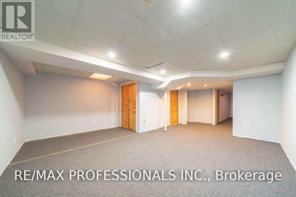 4207 Beacon Lane, Mississauga (Creditview), Ontario  L5C 3V8 - Photo 25 - W13663822