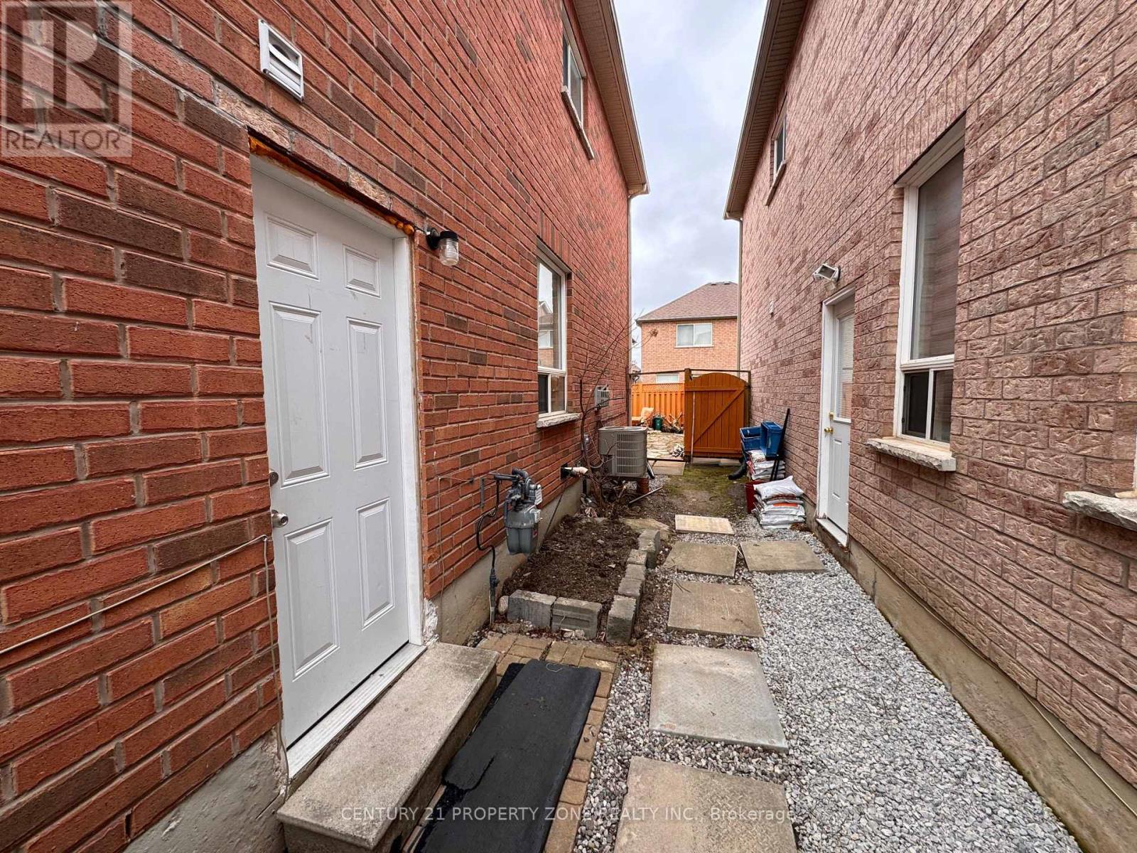 84 Tideland Drive, Brampton, Ontario  L7A 2W1 - Photo 38 - W13663844