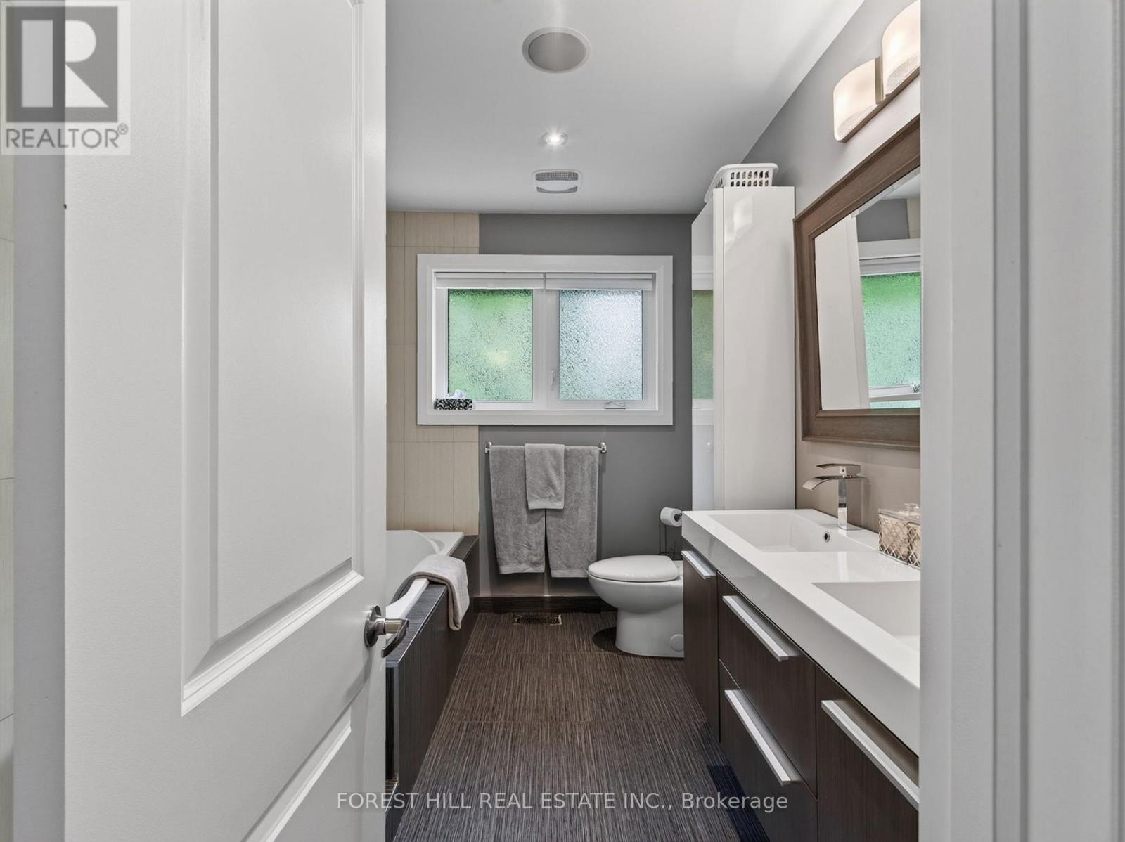 34 Mitre Place, Toronto, Ontario  M9R 3C4 - Photo 17 - W13663852