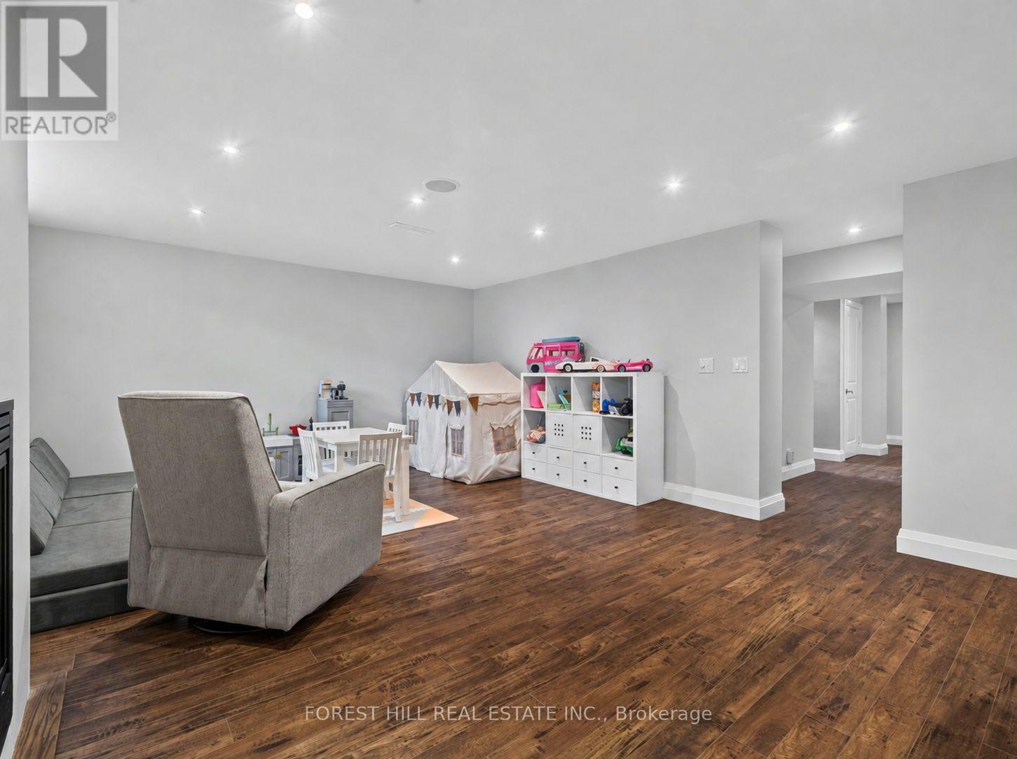 34 Mitre Place, Toronto, Ontario  M9R 3C4 - Photo 22 - W13663852