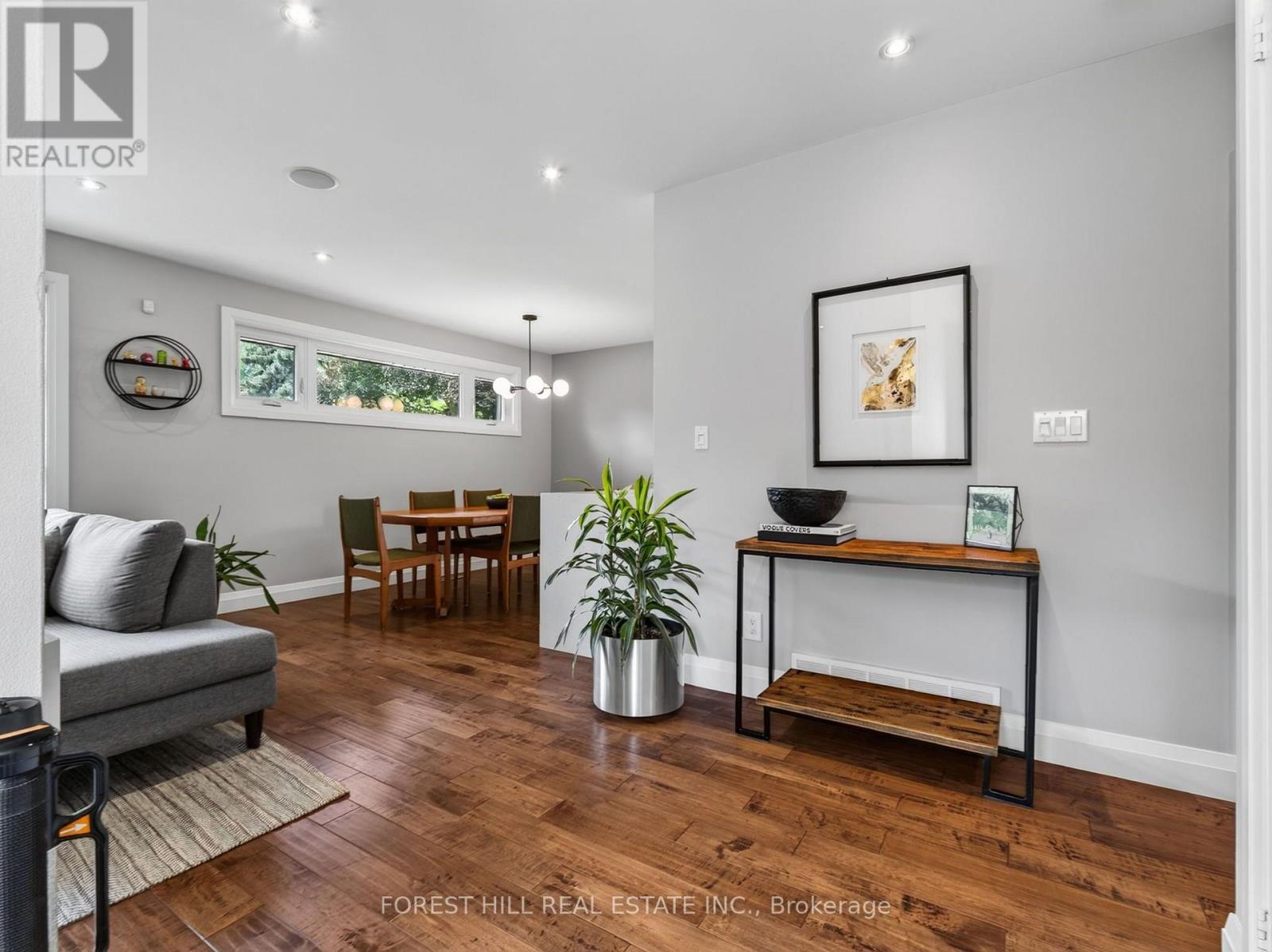 34 Mitre Place, Toronto, Ontario  M9R 3C4 - Photo 3 - W13663852
