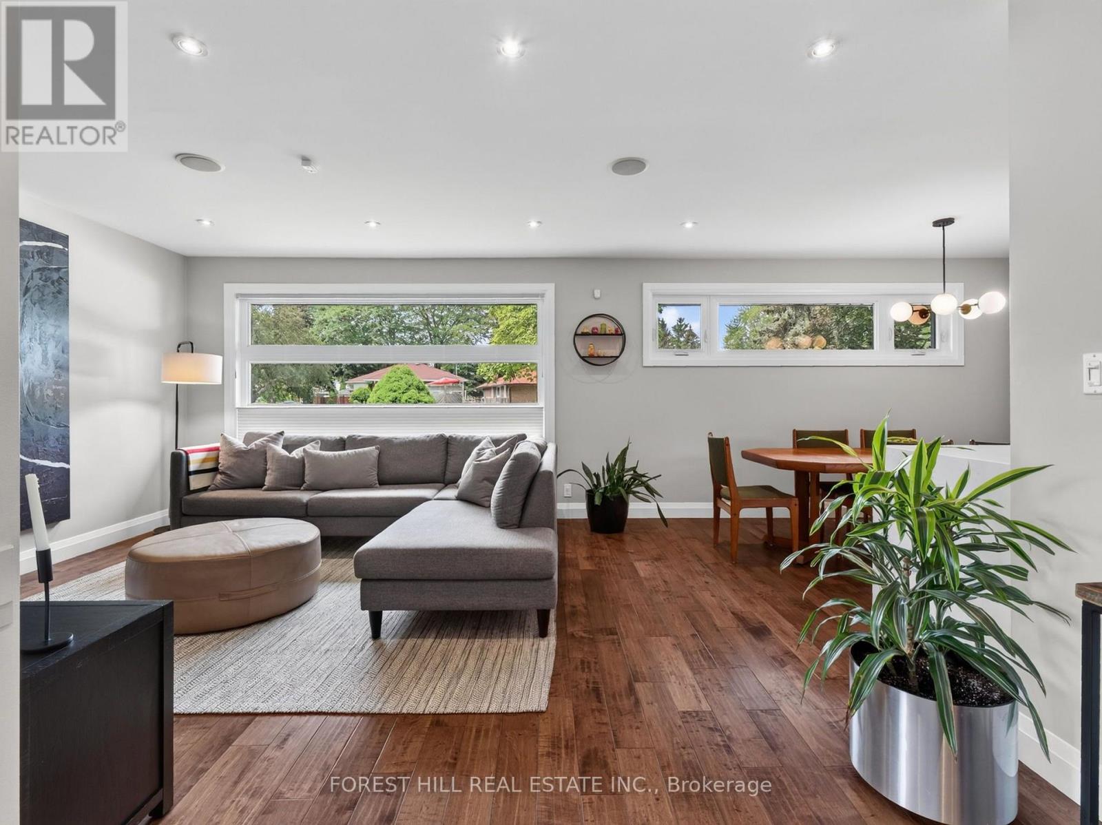 34 Mitre Place, Toronto, Ontario  M9R 3C4 - Photo 4 - W13663852