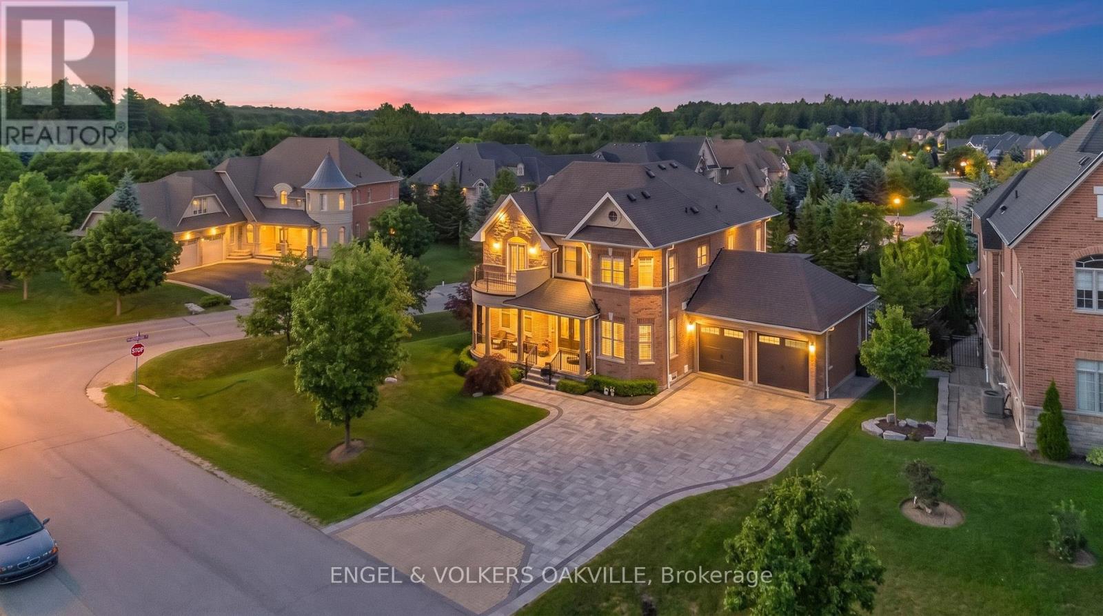 3 HOLDROYD COURT, Halton Hills, Ontario