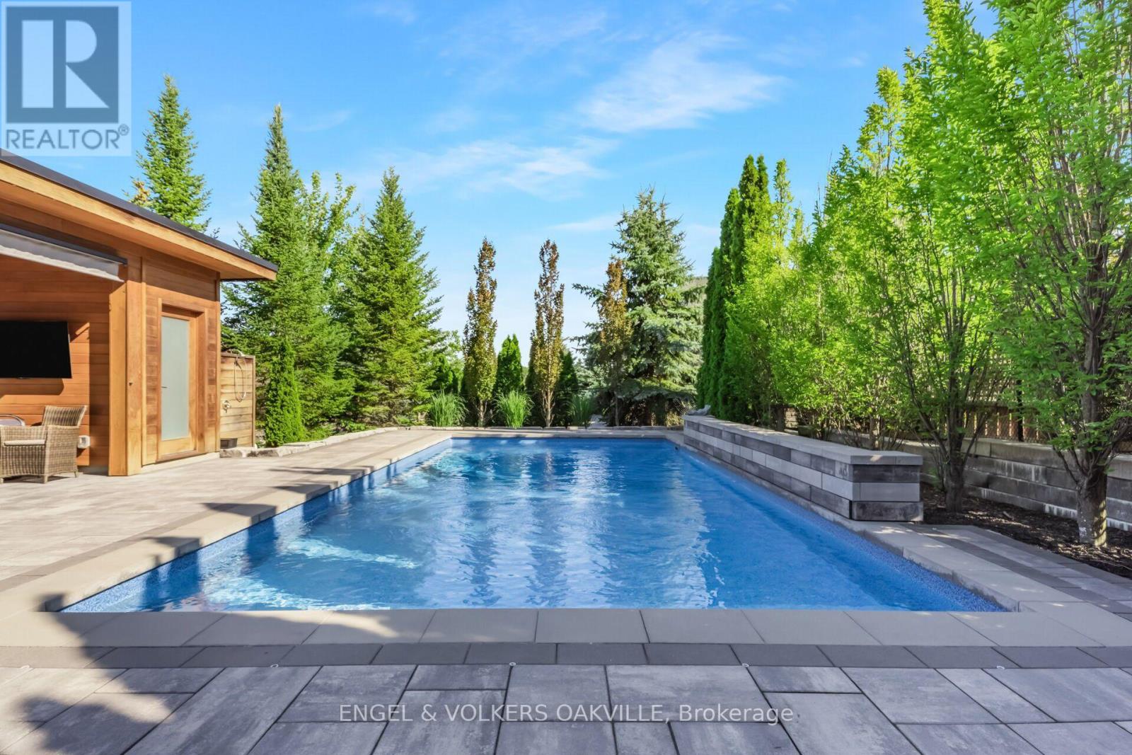 3 Holdroyd Court, Halton Hills, Ontario  L7G 0E8 - Photo 34 - W13663856