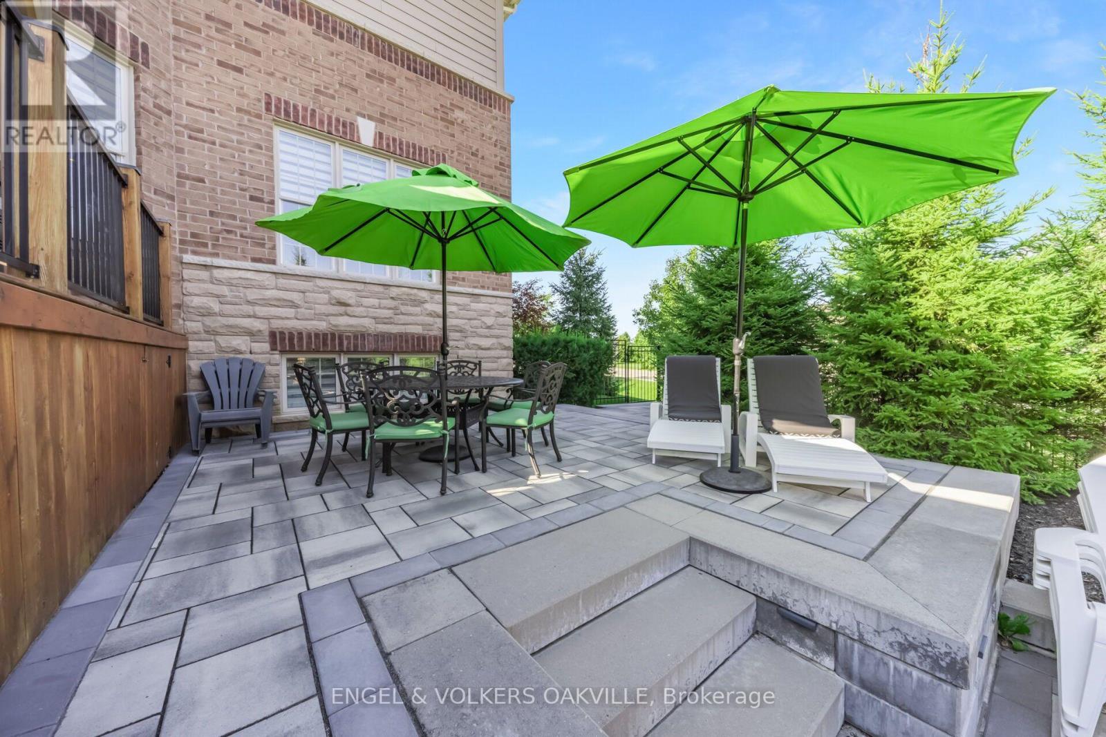 3 Holdroyd Court, Halton Hills, Ontario  L7G 0E8 - Photo 41 - W13663856