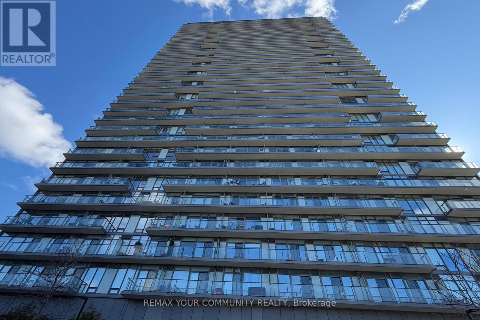 2304 - 105 The Queensway Avenue, Toronto, Ontario  M6S 5B5 - Photo 2 - W13663872