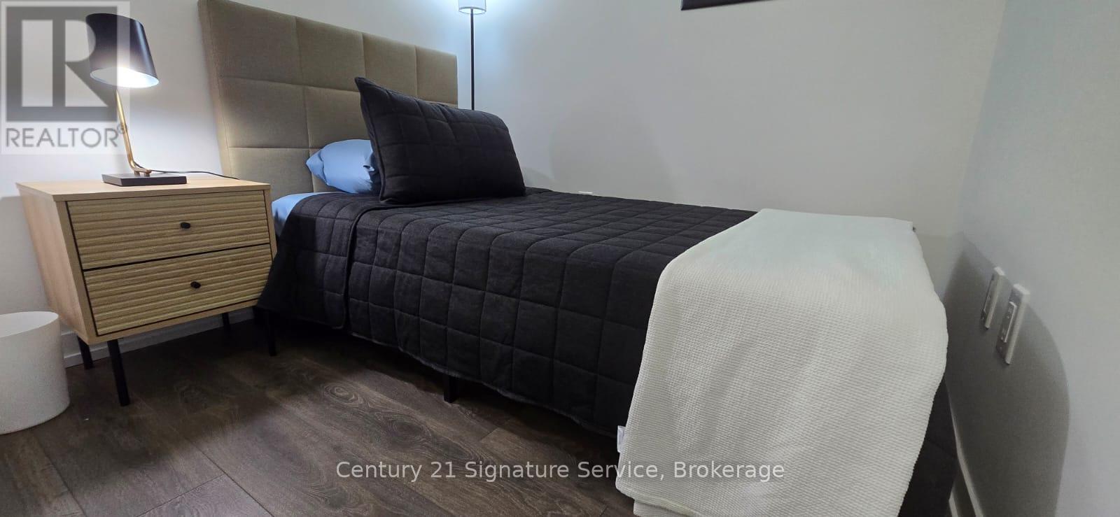307 - 2520 Eglinton Avenue W, Mississauga, Ontario  L5M 0Y2 - Photo 9 - W13663874