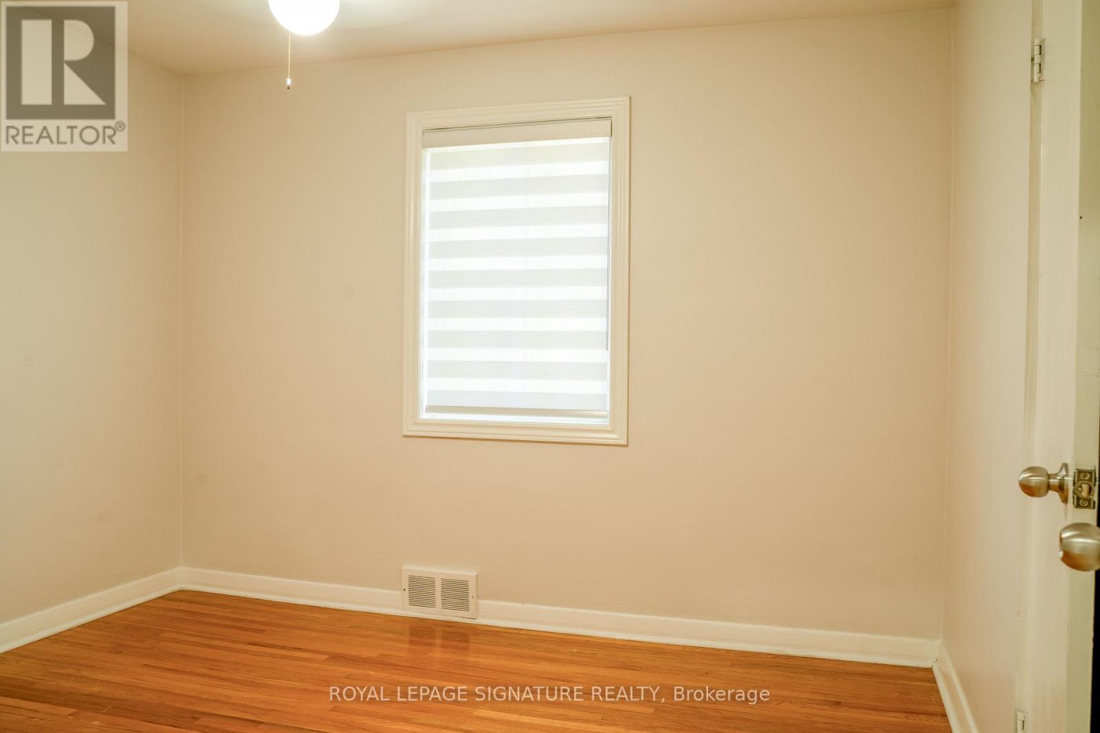 42 Kingsview Boulevard, Toronto, Ontario M9R 1T8 - Photo 16 - W13663912