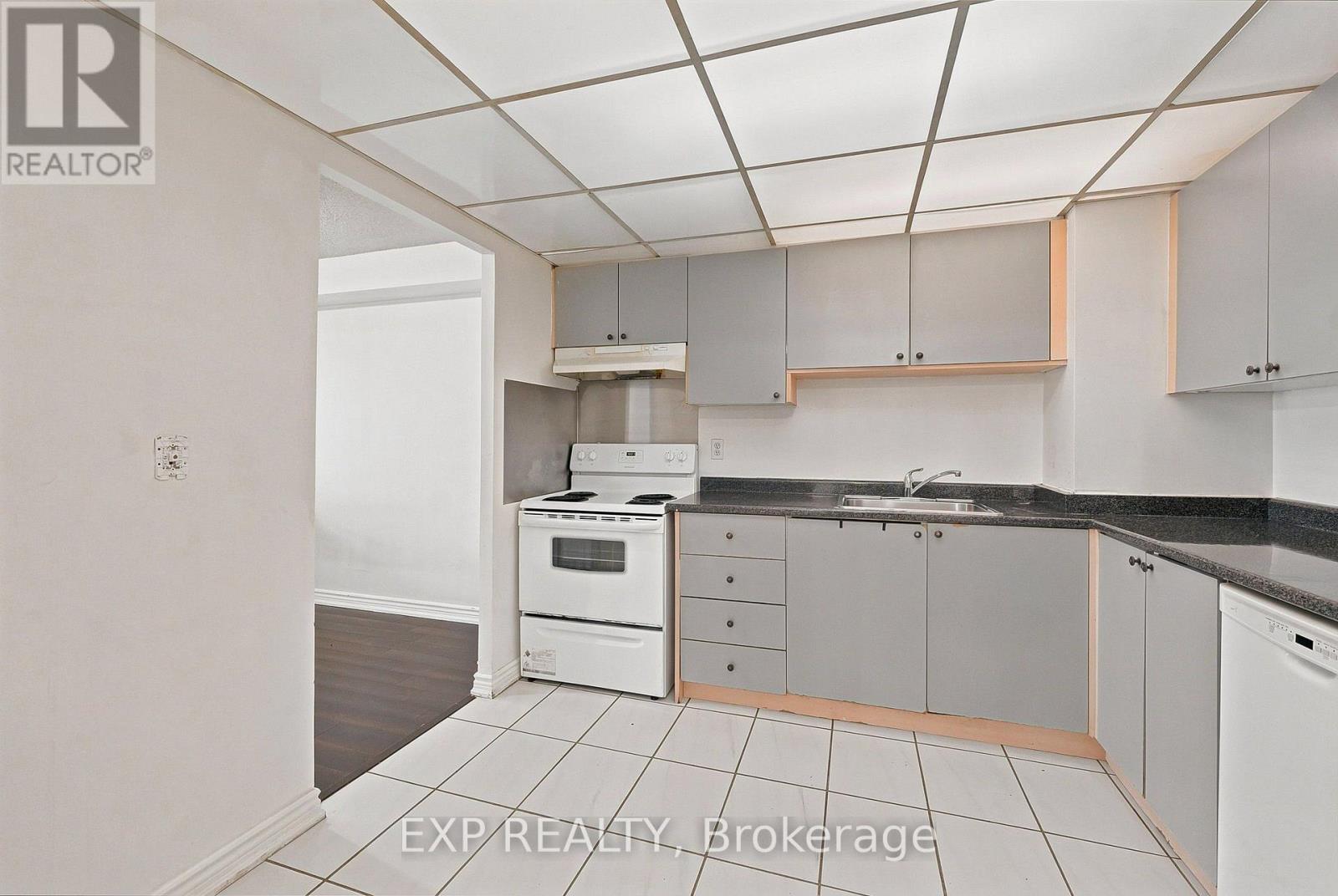1114 - 155 Hillcrest Avenue, Mississauga, Ontario  L5B 3Z2 - Photo 12 - W13663956