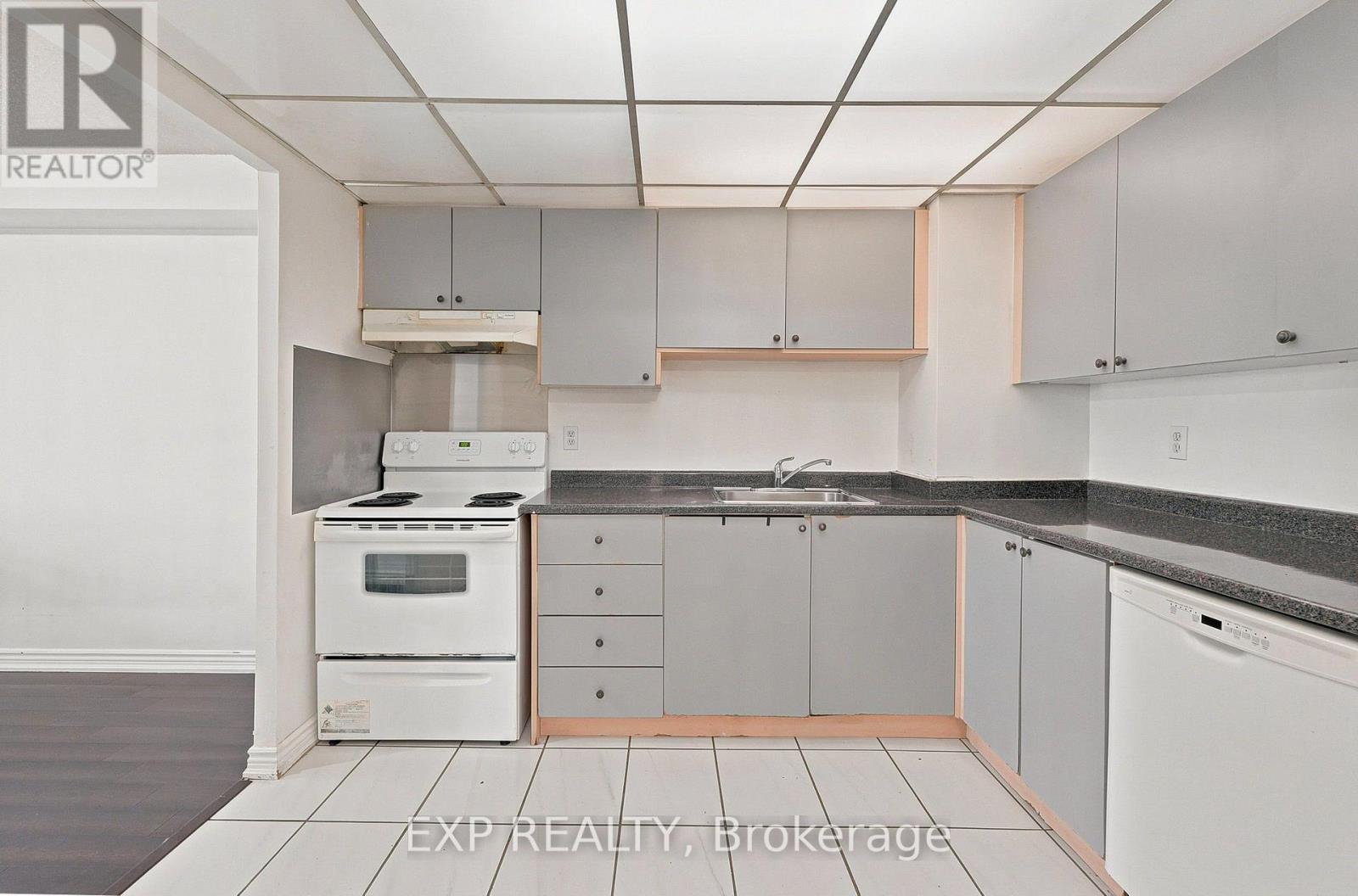1114 - 155 Hillcrest Avenue, Mississauga, Ontario  L5B 3Z2 - Photo 13 - W13663956