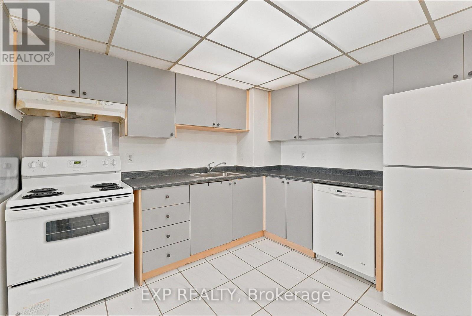 1114 - 155 Hillcrest Avenue, Mississauga, Ontario  L5B 3Z2 - Photo 14 - W13663956