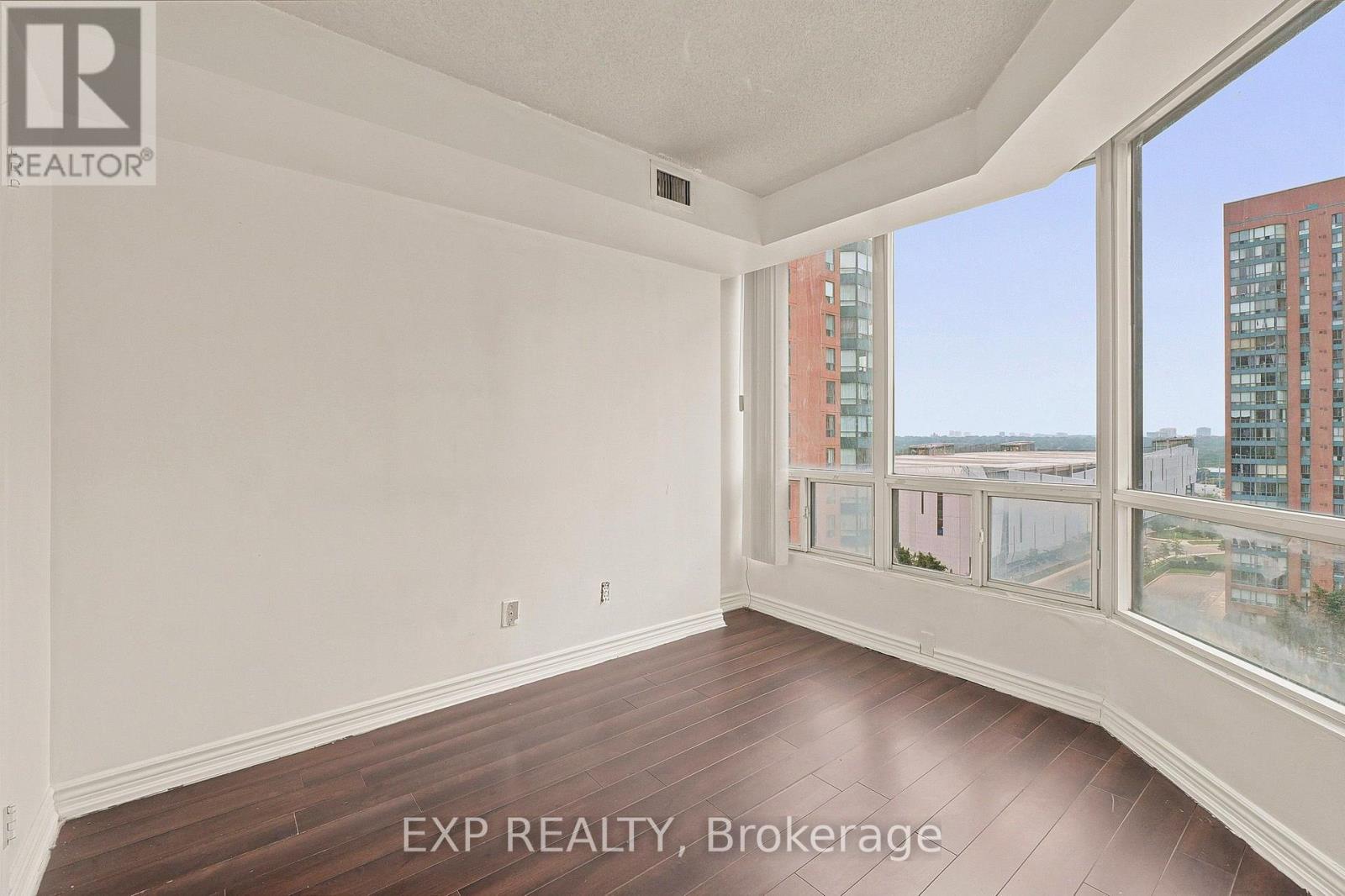 1114 - 155 Hillcrest Avenue, Mississauga, Ontario  L5B 3Z2 - Photo 21 - W13663956