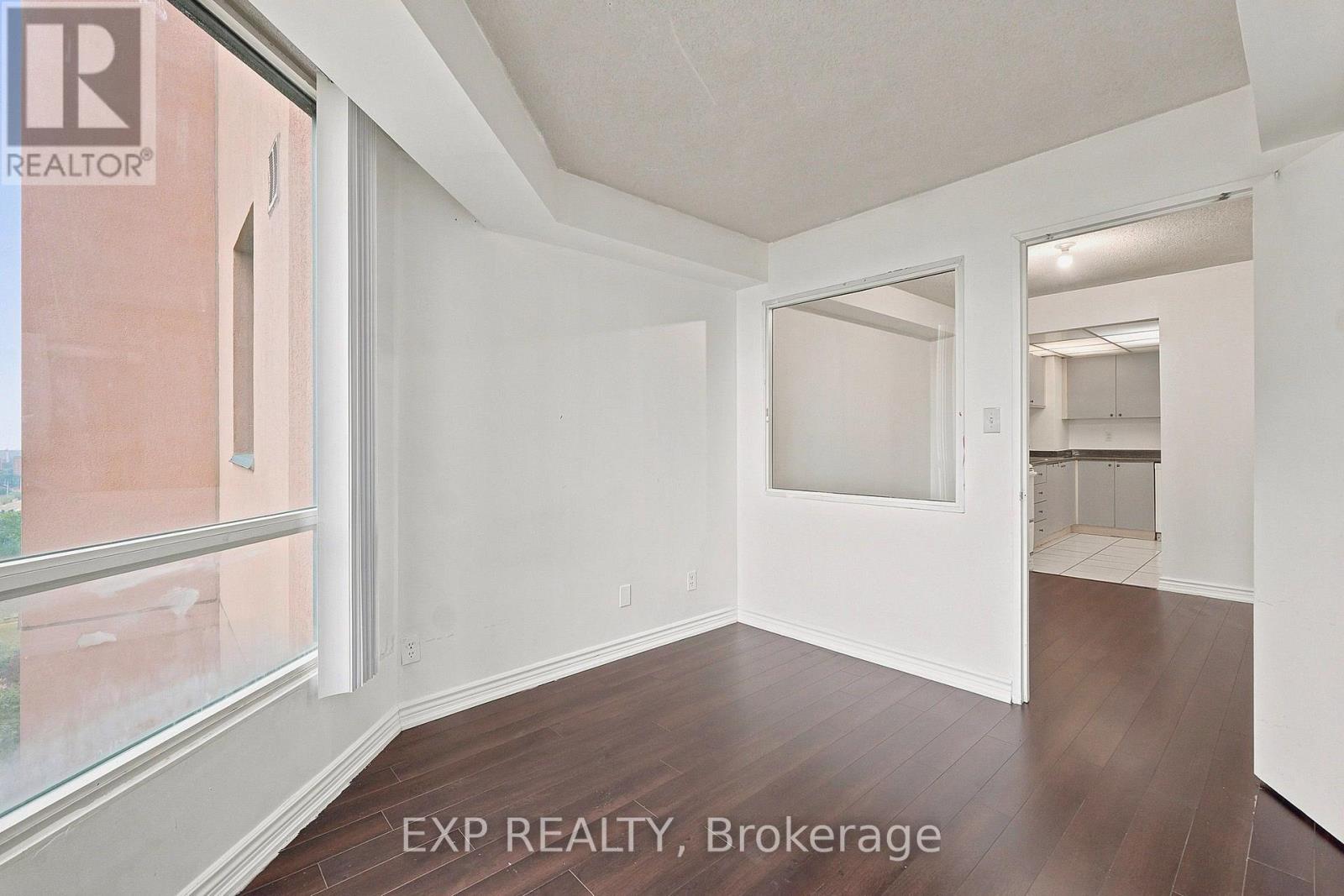 1114 - 155 Hillcrest Avenue, Mississauga, Ontario  L5B 3Z2 - Photo 22 - W13663956
