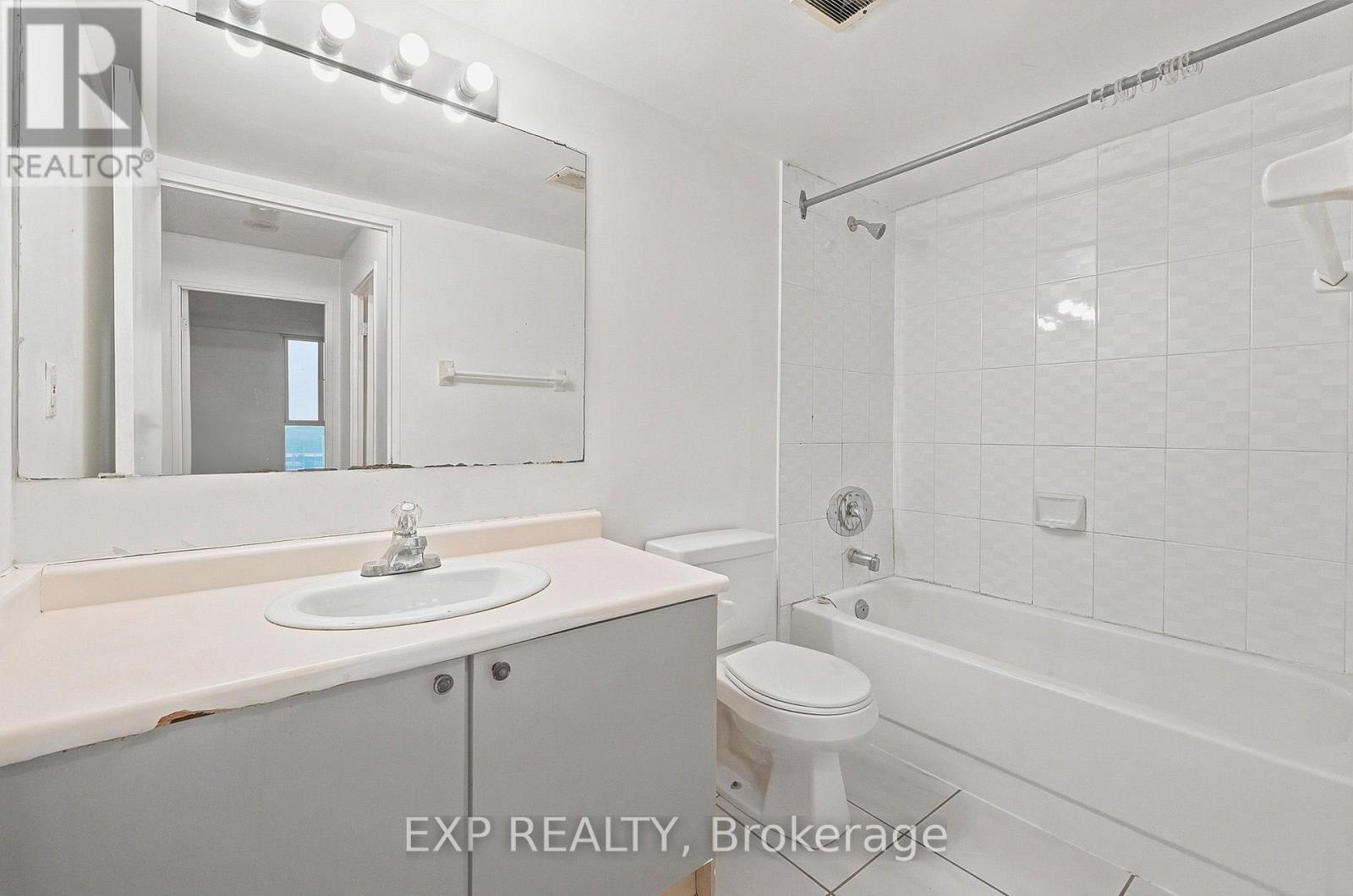 1114 - 155 Hillcrest Avenue, Mississauga, Ontario  L5B 3Z2 - Photo 25 - W13663956
