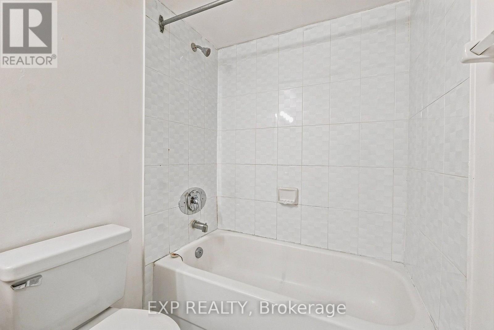 1114 - 155 Hillcrest Avenue, Mississauga, Ontario  L5B 3Z2 - Photo 26 - W13663956