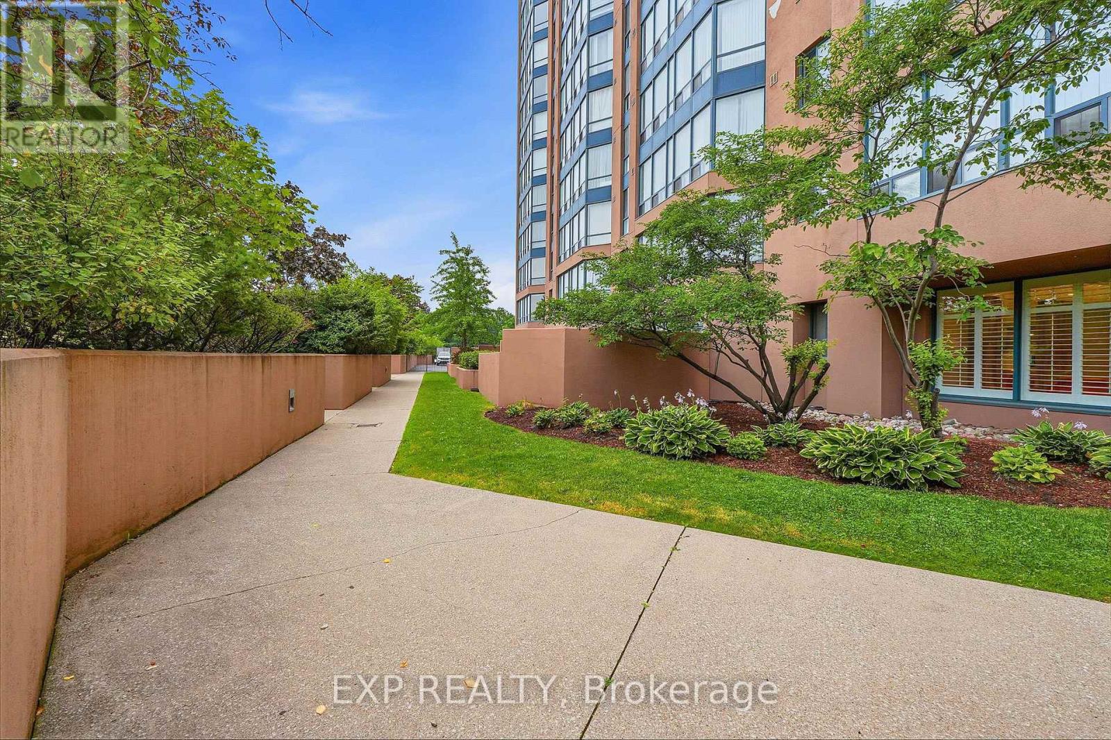 1114 - 155 Hillcrest Avenue, Mississauga, Ontario  L5B 3Z2 - Photo 36 - W13663956
