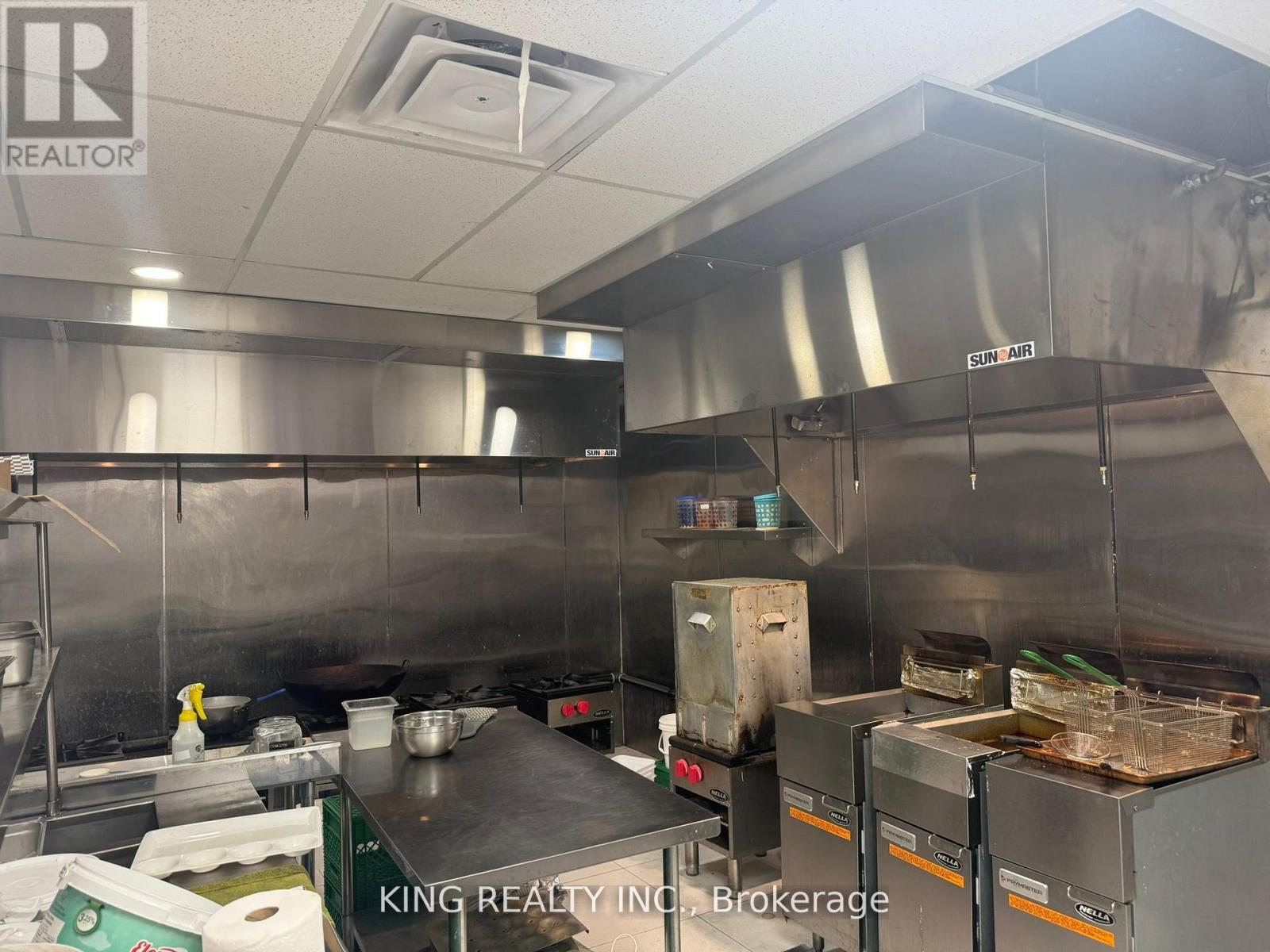 36 Avondale Boulevard, Brampton, Ontario  L6T 1H3 - Photo 6 - W13663958