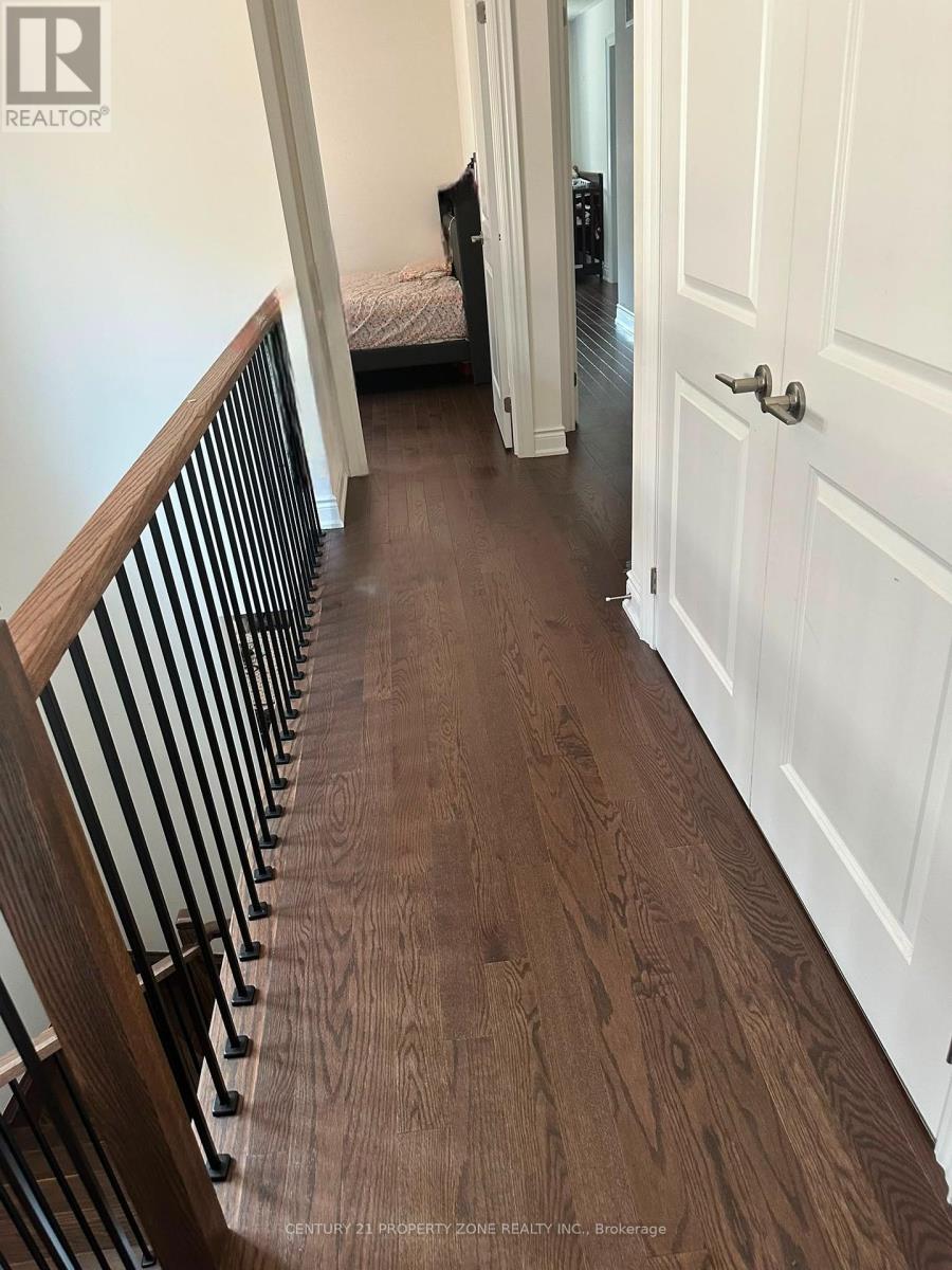 57 Bermondsey Way, Brampton, Ontario  L6Y 6J8 - Photo 10 - W13664034