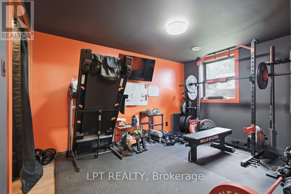 808 Elginfield Road, North Middlesex, Ontario  N0M 2K0 - Photo 17 - X13561818