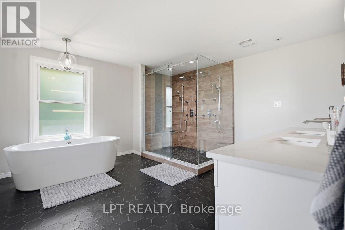 808 Elginfield Road, North Middlesex, Ontario  N0M 2K0 - Photo 37 - X13561818