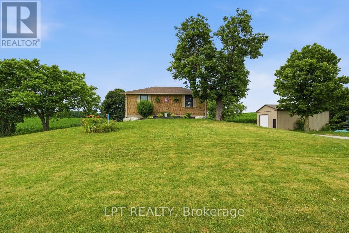 808 Elginfield Road, North Middlesex, Ontario  N0M 2K0 - Photo 4 - X13561818