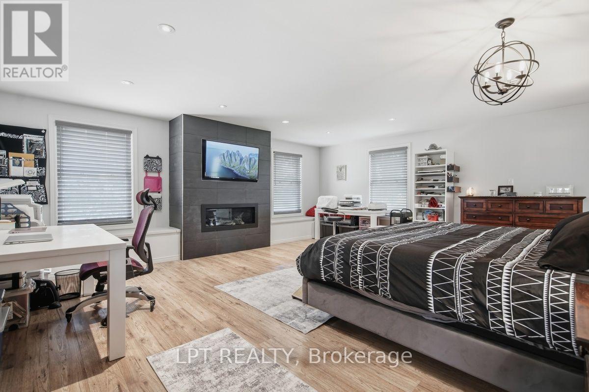 808 Elginfield Road, North Middlesex, Ontario  N0M 2K0 - Photo 34 - X13561818