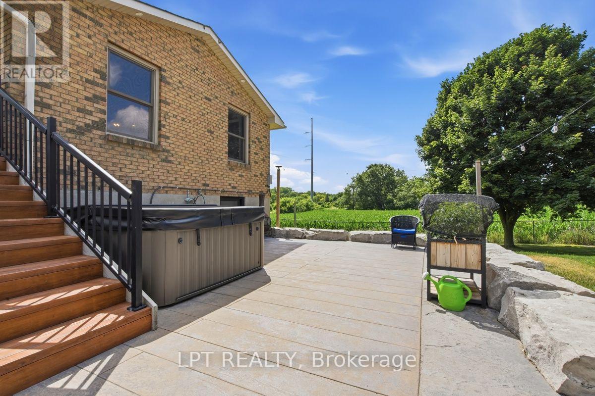 808 Elginfield Road, North Middlesex, Ontario  N0M 2K0 - Photo 45 - X13561818