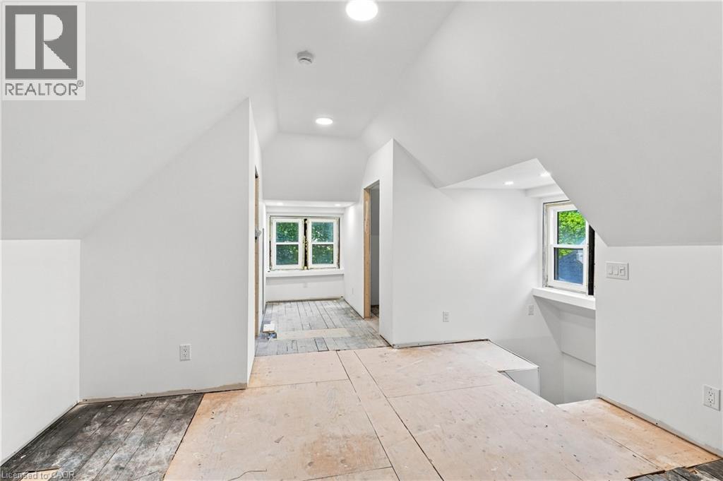 39 Garfield Avenue S Unit# 2, Hamilton, Ontario  L8M 2R9 - Photo 22 - 40855115