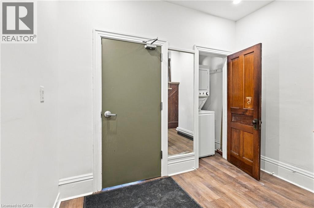 39 Garfield Avenue S Unit# 2, Hamilton, Ontario  L8M 2R9 - Photo 7 - 40855115