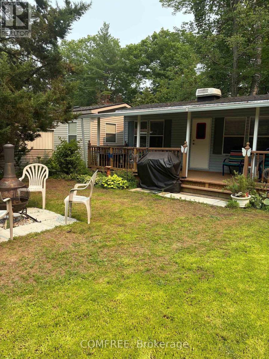 82 - 85 Theme Park Drive, Wasaga Beach, Ontario  L9Z 1X7 - Photo 20 - S13599130
