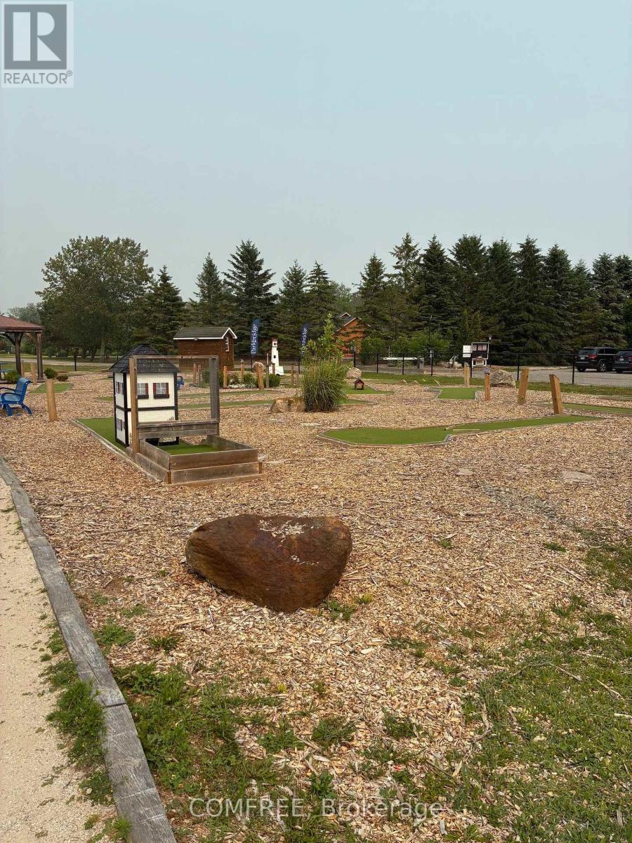 82 - 85 Theme Park Drive, Wasaga Beach, Ontario  L9Z 1X7 - Photo 27 - S13599130