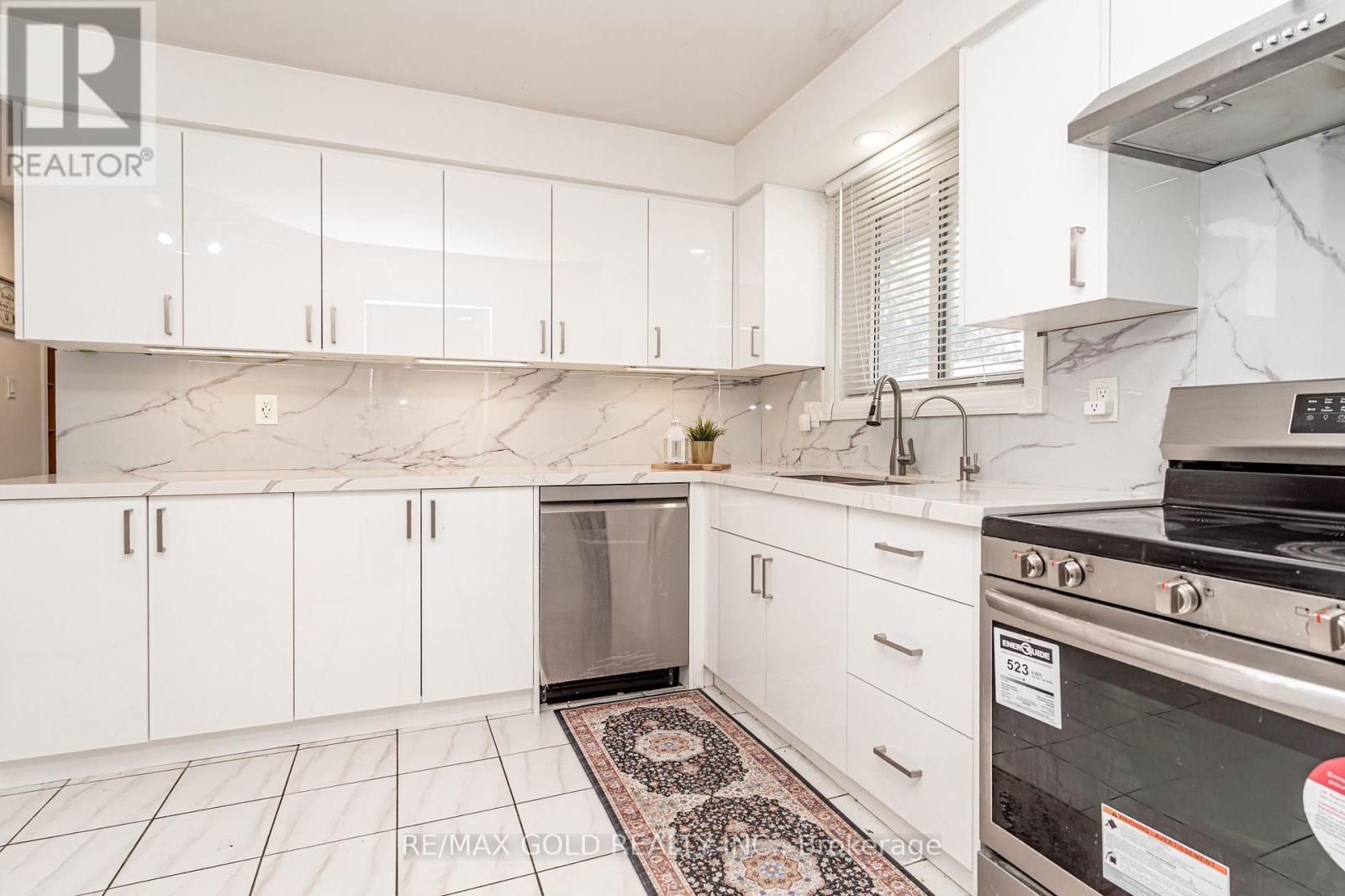 55 Ramblewood Way, Kitchener, Ontario  N2N 1G8 - Photo 11 - X13663870