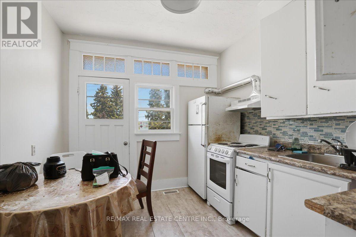 744 Queen Street S, Kitchener, Ontario  N2M 1A4 - Photo 11 - X13663876