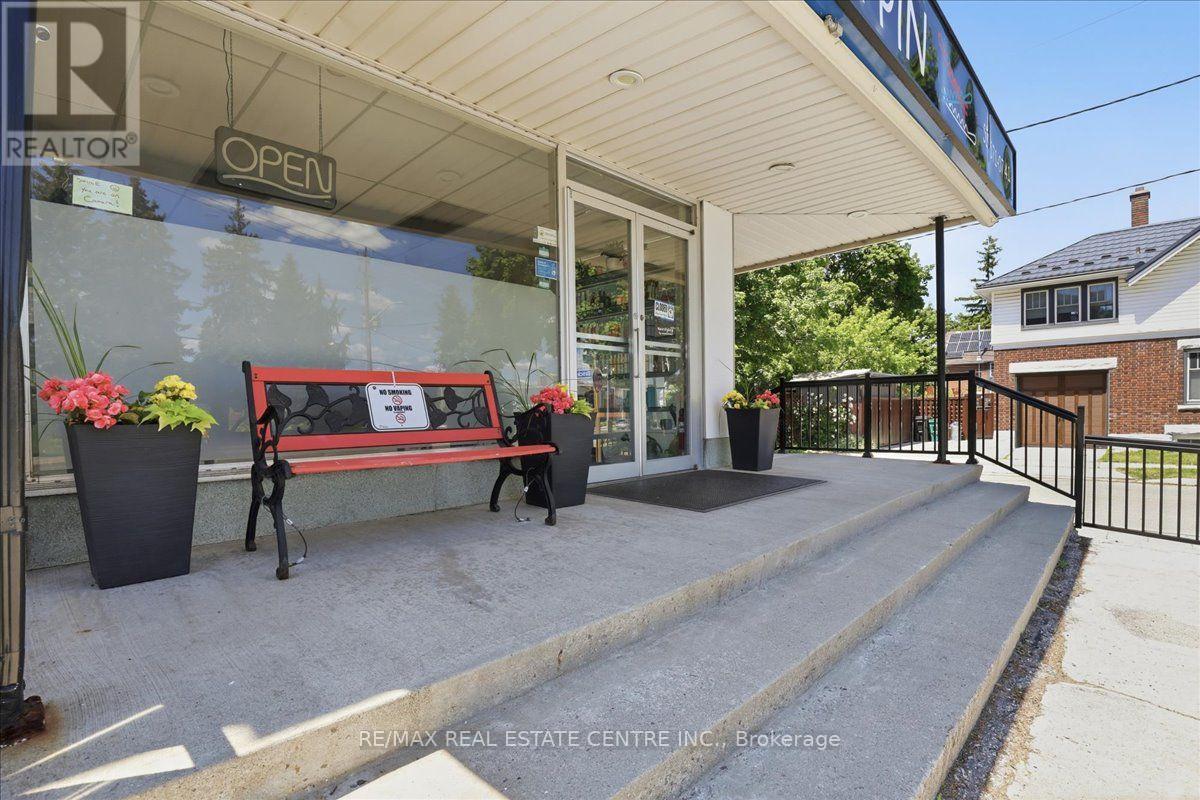 744 Queen Street S, Kitchener, Ontario  N2M 1A4 - Photo 22 - X13663876
